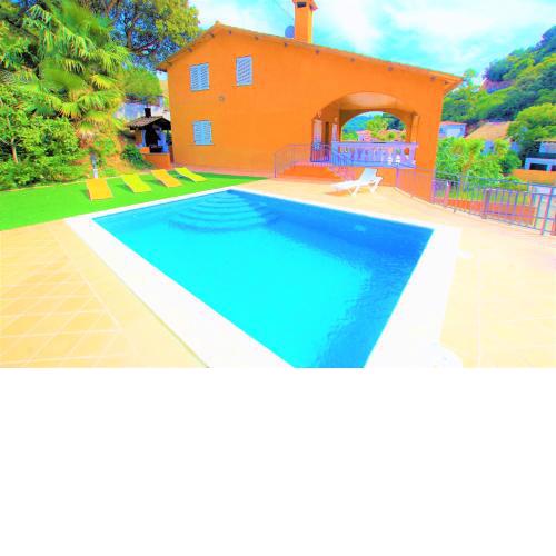 V&V LLORET - VILLA CANYELLES preciosa villa para 8PAX con piscina privada y barbacoa a solo 800m de playa Cala Canyelles