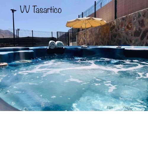 Vv Tasartico with hot tub
