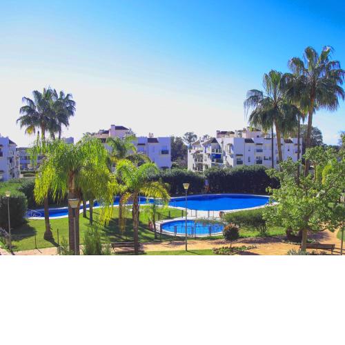 Walk to Puerto Banus, 2BR, 2BTH, Pool