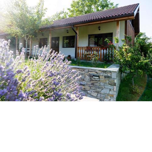 Walnut Cottage 1
