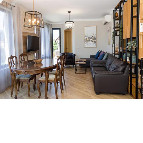 Warm&Comfy 3BD Apartment in Varna Center