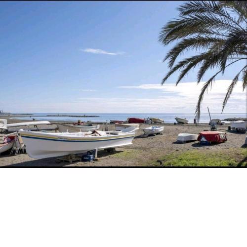Water front beach Apt A
