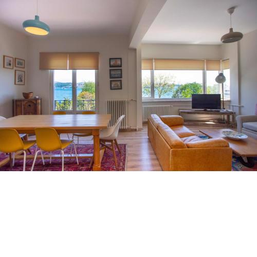 Waterfront Apartments with a Stunning View