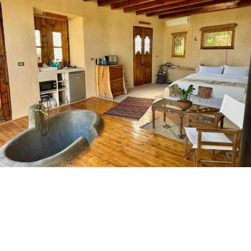 Waterside Loft -Rustic & Lux Tunis Artisan Village