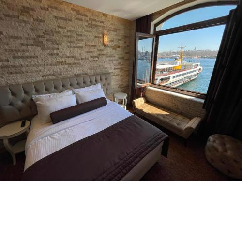 Weingart Port Seaside