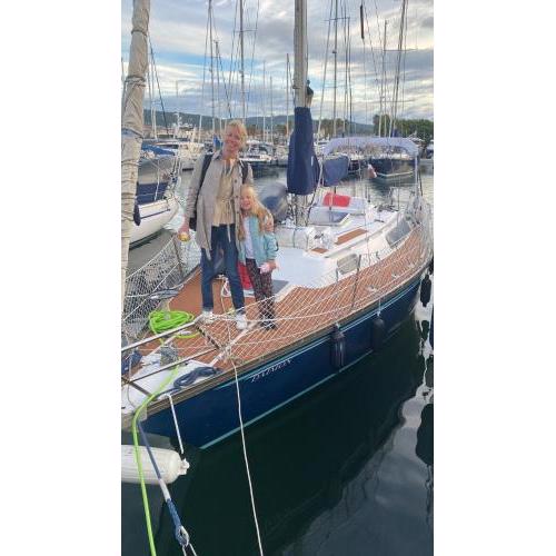 Welcome Aboard Yacht Cruiser!