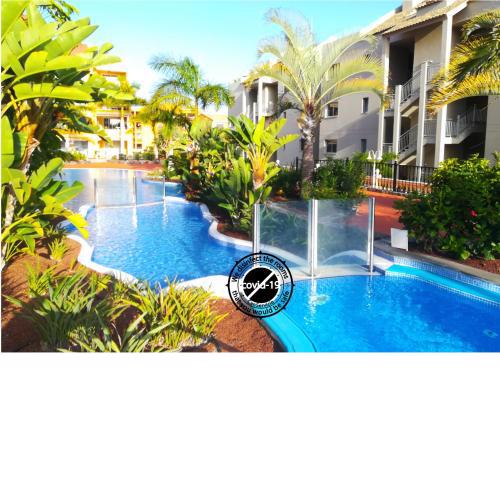 Well refined apartment - stunning pool