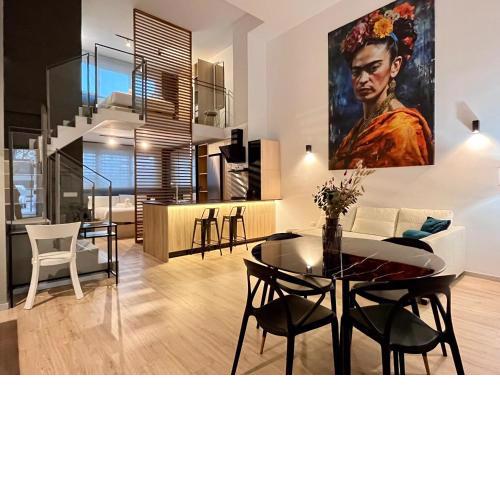 WeRentVLC - Amazing Duplex Loft 2 bdrm