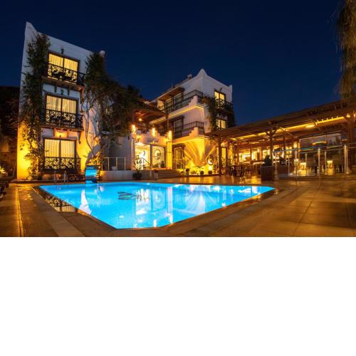 west coast boutique hotel