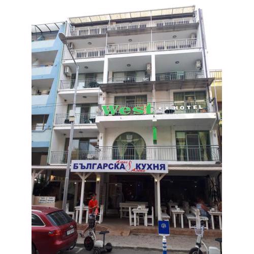 Къща за гости WEST