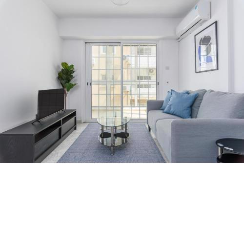 White 1-Bedroom Apartment By Mackenzie Beach