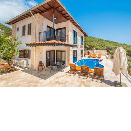 White Garden Villas