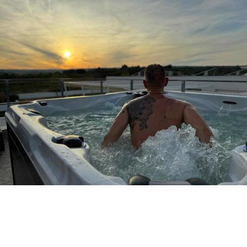 WHITE HOUSE EN ENGUERA - Fantástica casa con jacuzzi piscina y barbacoa