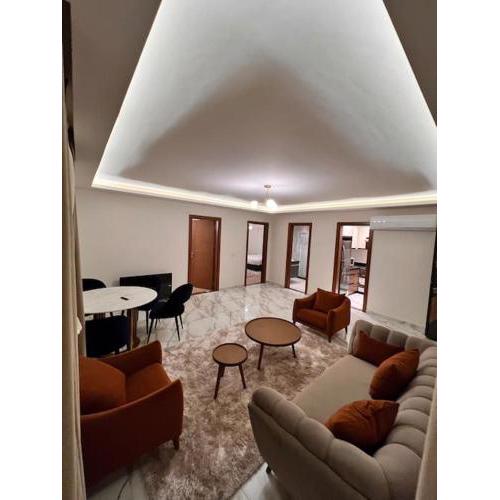 White Palace Suite AUC St
