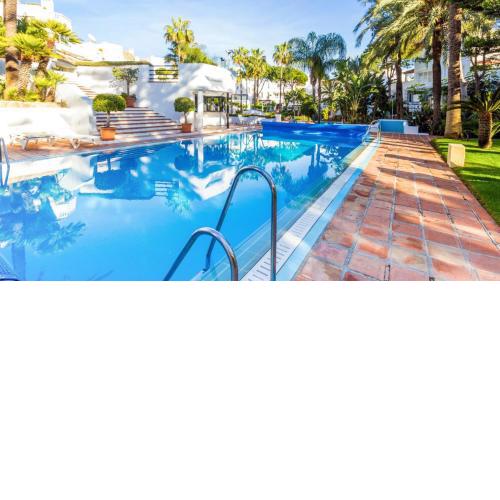 White Pearl Beach - Elviria Playa