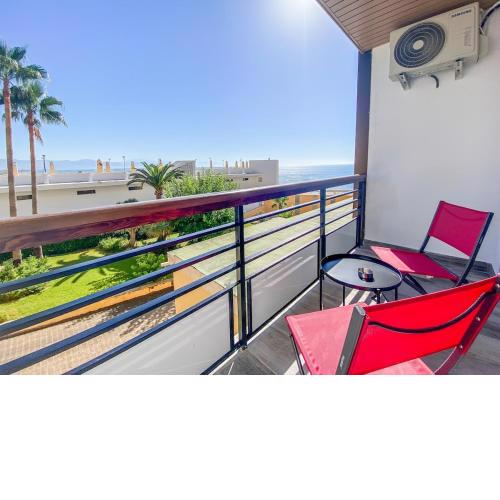 Wifi, terraza, piscina y acceso privado a la playa