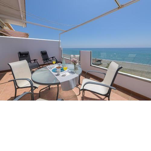 WintowinRentals Amazing Front Sea View & Relax