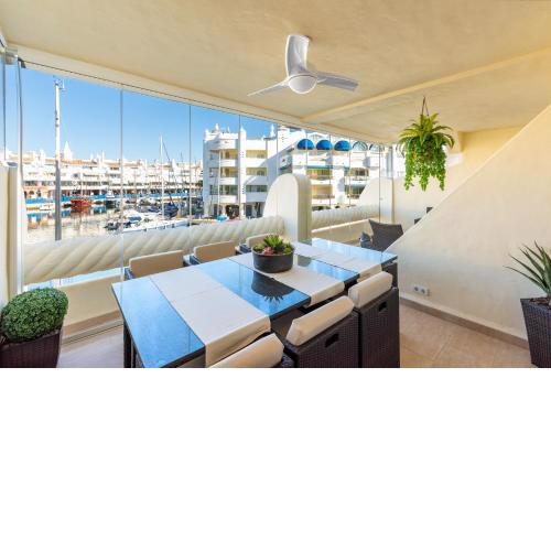 WintowinRentals Apartamento de lujo en medio de Puerto Marina.