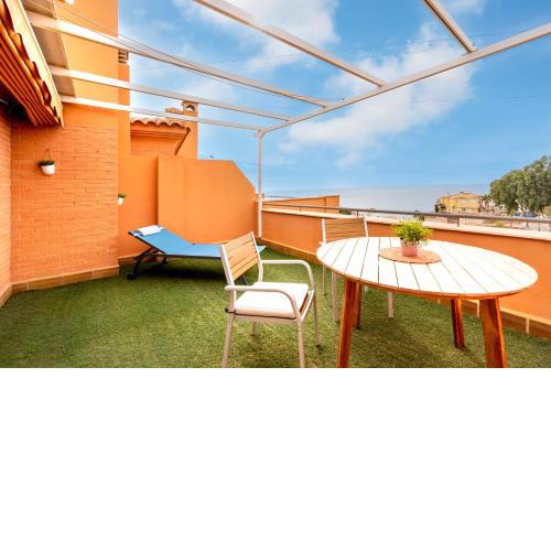 WintowinRentals Pools, Padel and Sea Views