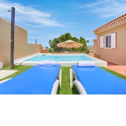 Wonderful holiday home in Guía de Isora with swimming pool