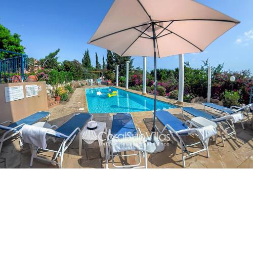Wonderful quiet area,Complete Privacy,Large Pool, Colorful Garden, jacuzzi/Sauna