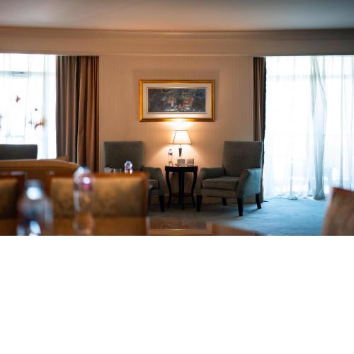 Xperience Suites-Four Seasons Nile Plaza