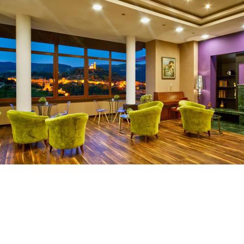 Yantra Grand Hotel