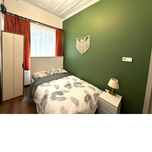 Yellowhouse Room 1