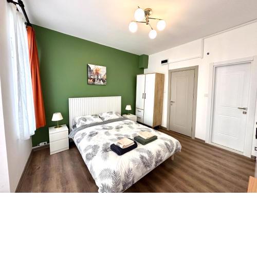 Yellowhouse Room 4