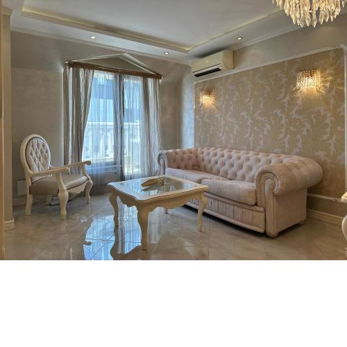 Yo Two - Central Varna Lux Apartment with Parking