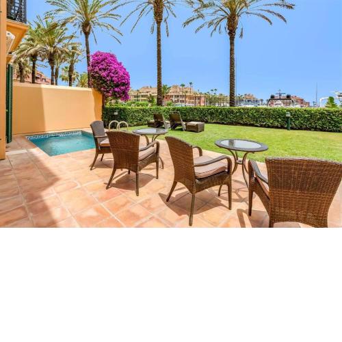 YOLO Spaces - Sotogrande - Puerto Boutique Apartment