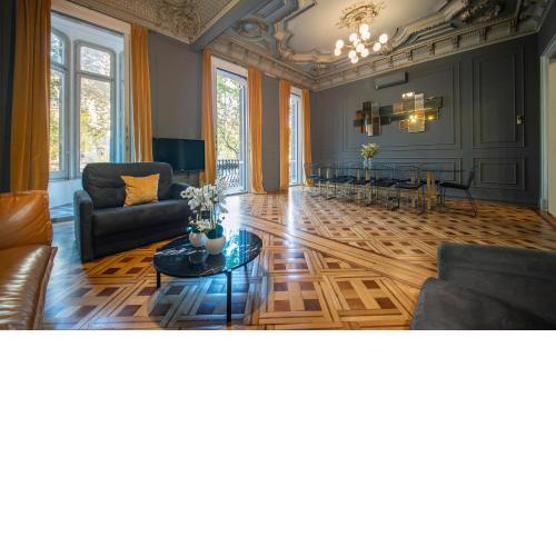 You Stylish City Center Apartments