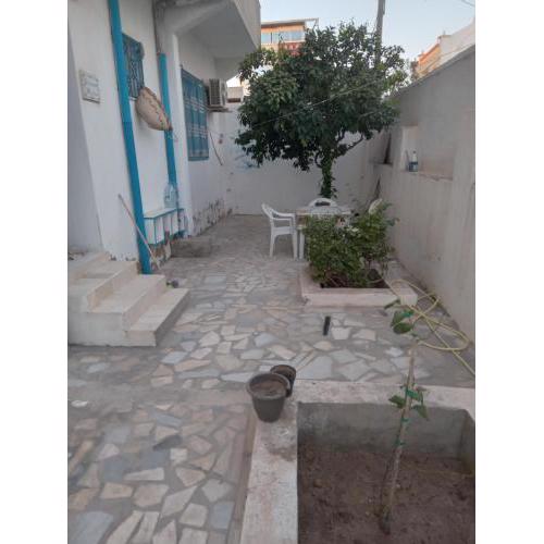 Younes House
