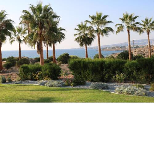 Yulya Villa By Taimoura