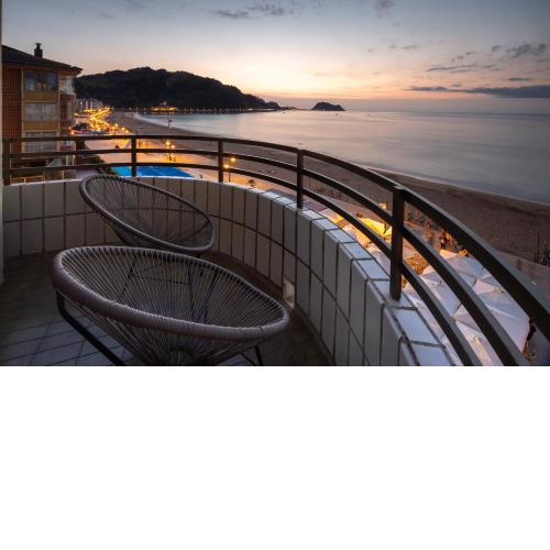 Zarautz Beach with parking by Aston Rentals