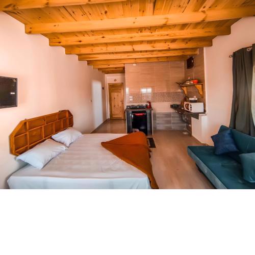 Zarnouk beach house studio