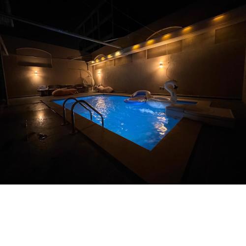 Zayed House & Pool Ⓡ (Coverable Swimming Pool)