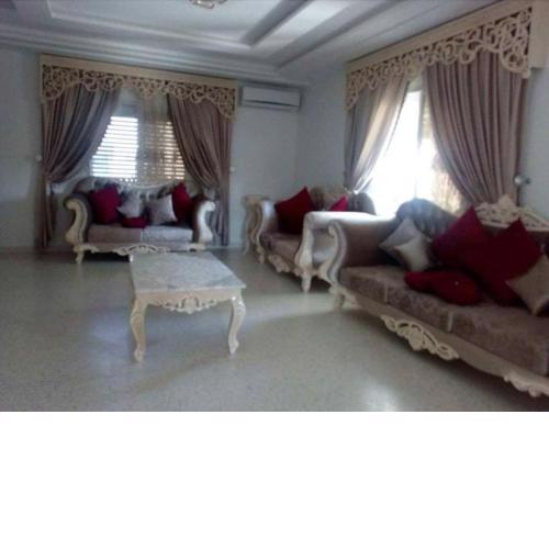 Zayneb'S home