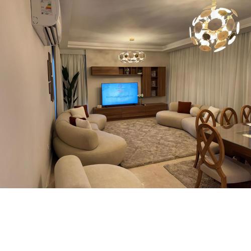شقه فاخره Zed Tower ElSheikh Zayed