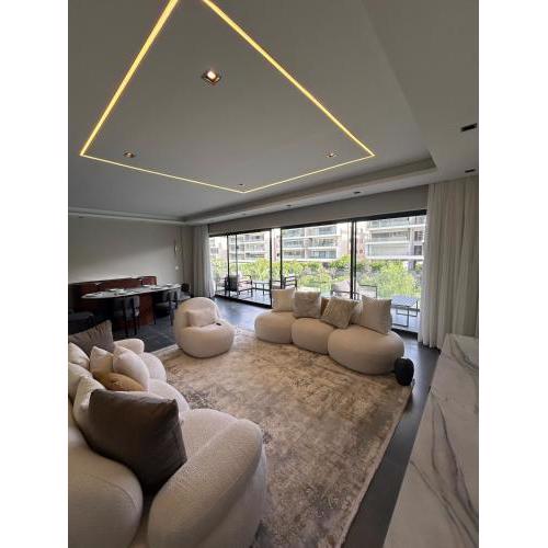ZEN stays Stunning views 3BR